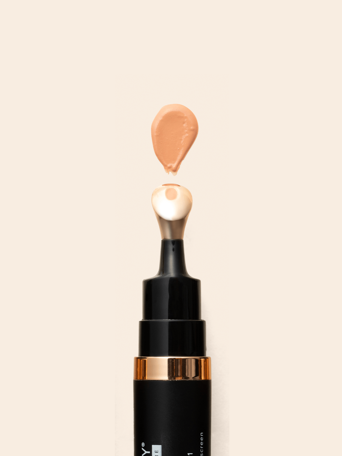Correcteur lumineux pour les yeux SPF 41 - Lumiclair